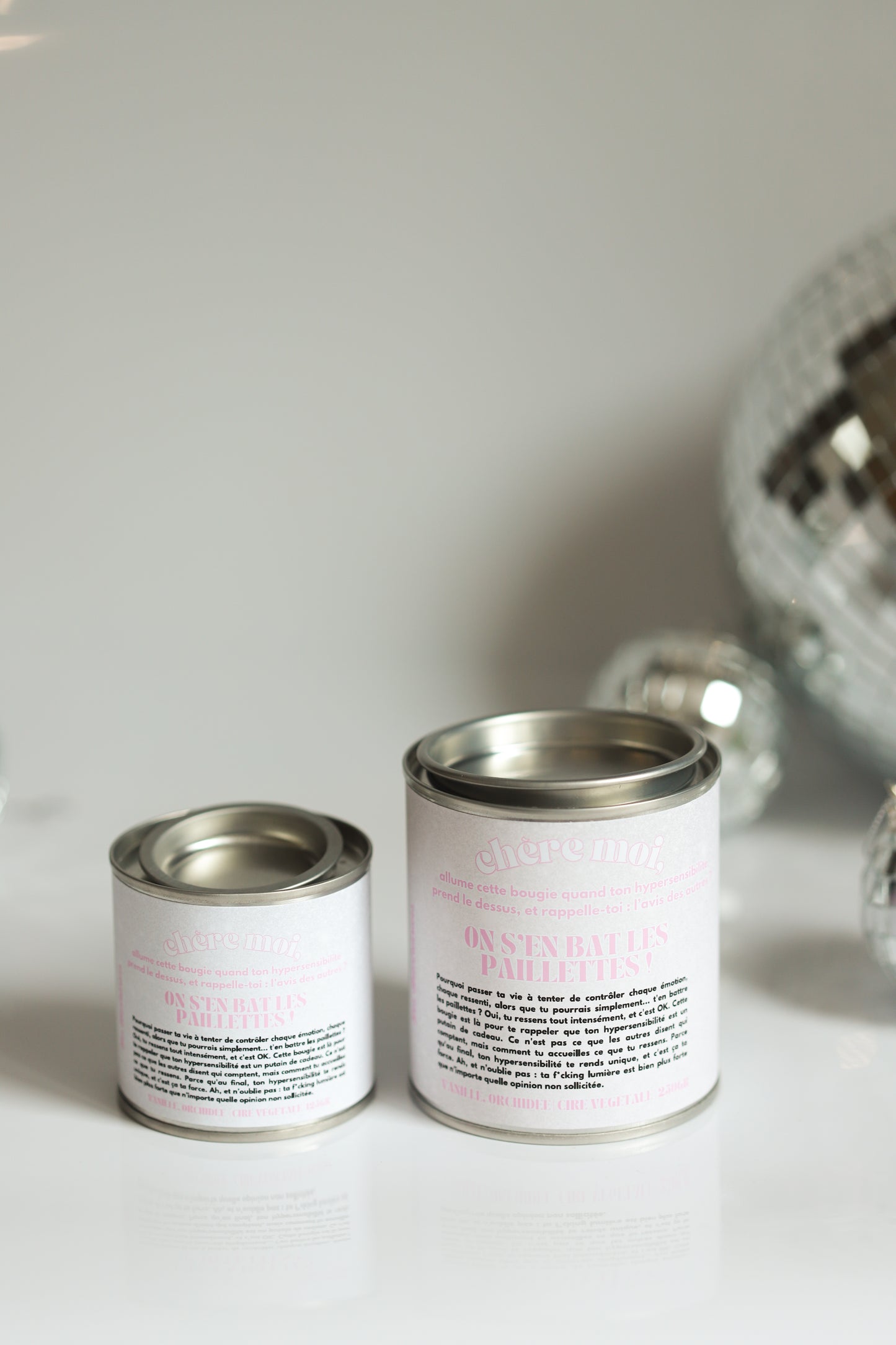 Bougie On s'en bat les paillettes ! | Bougie hypersensibilité | Vanille, Orchidée