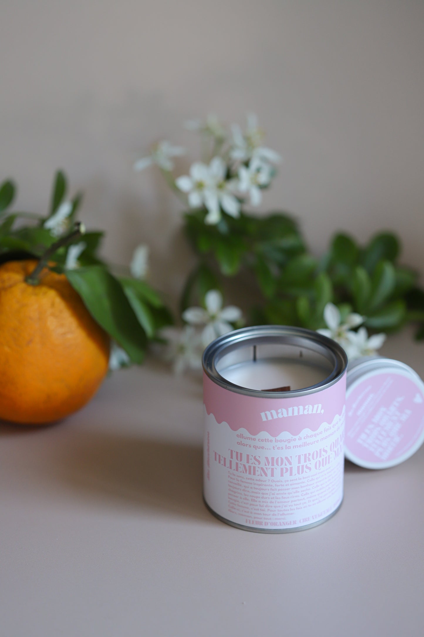 Bougie fête des mères "Tu es mon trois quarts. Tellement plus que ma moitié." | Bougie fleur d'oranger