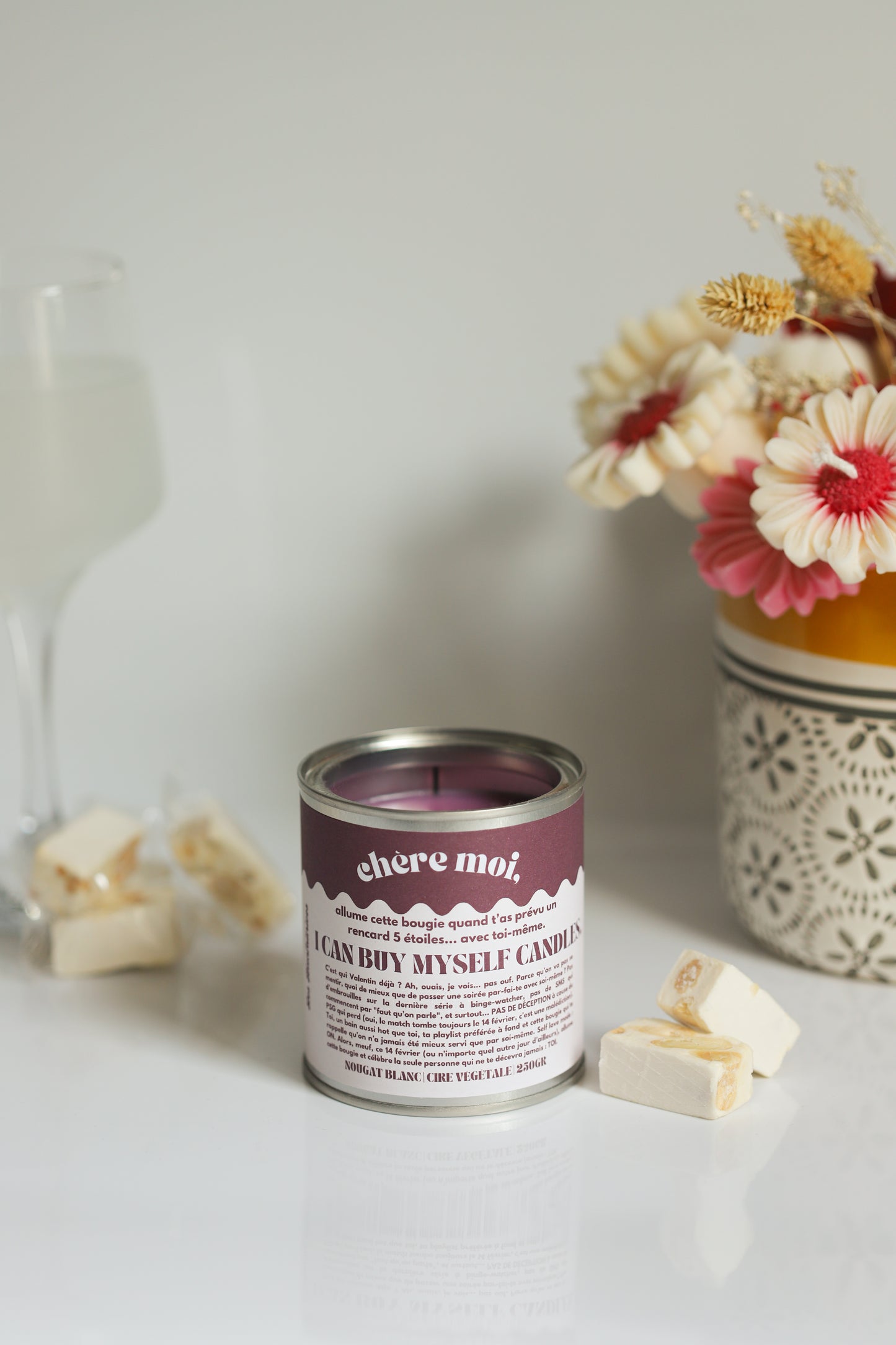 Bougie "I can buy myself candles" | Bougie Sans Valentin | Nougat blanc