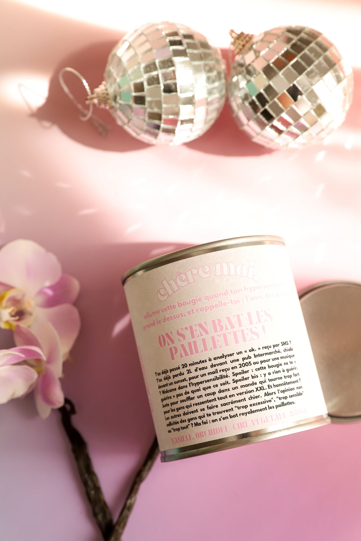 Bougie On s'en bat les paillettes ! | Bougie hypersensibilité | Vanille, Orchidée