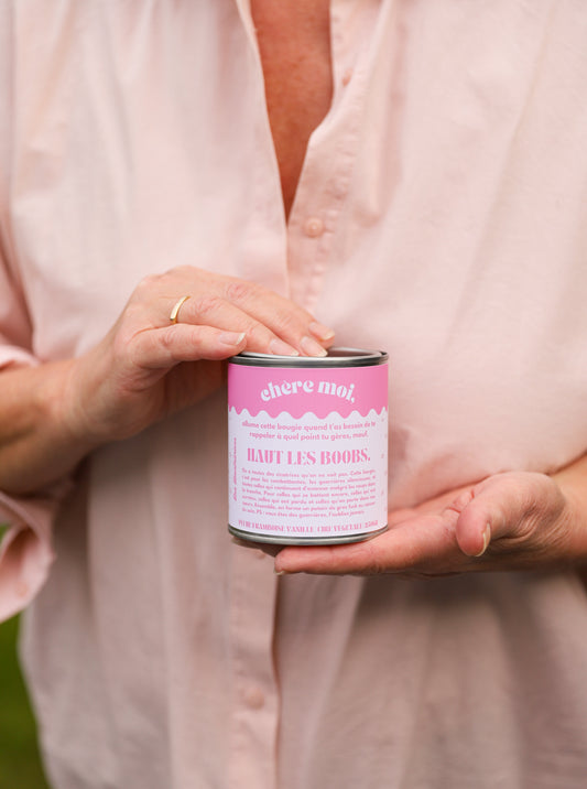 Bougie Octobre Rose | Bougie "haut les boobs" | Pêche, framboise, vanille